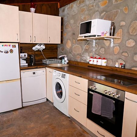 Фън Шуй Къща За Гости 88 Dobrinishte Esterno foto