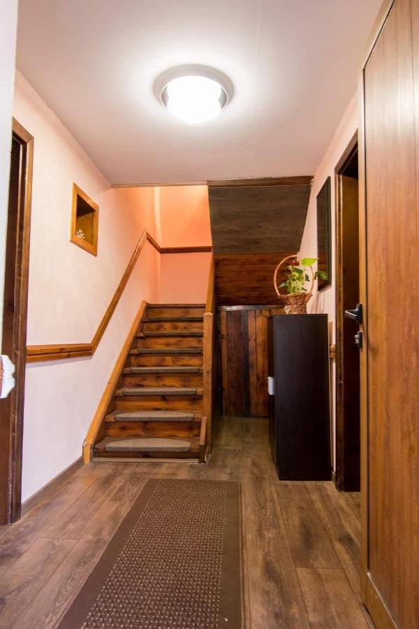 Фън Шуй Къща За Гости 88 Dobrinishte Esterno foto