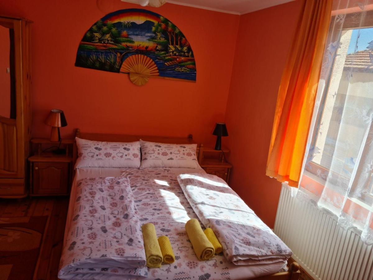 Фън Шуй Къща За Гости 88 Dobrinishte Esterno foto